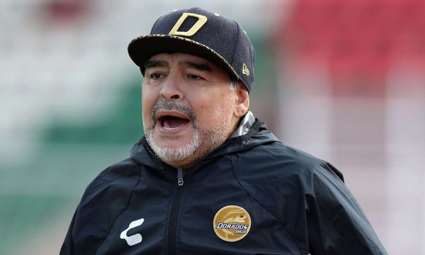 Maradona largohet nga klubi meksikan për shkak të shëndetit