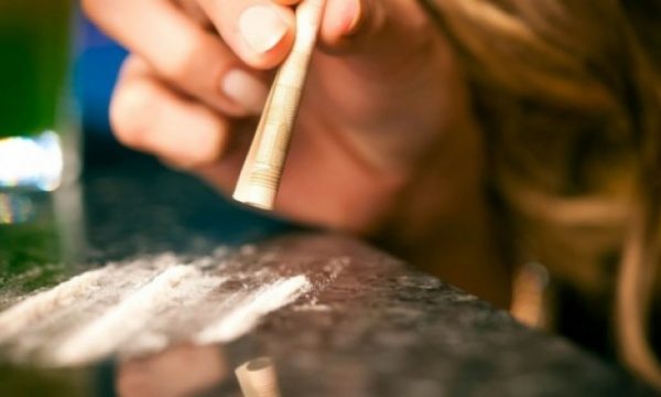Konfiskohet sasi e madhe e drogës, disa të arrestuar (FOTO)