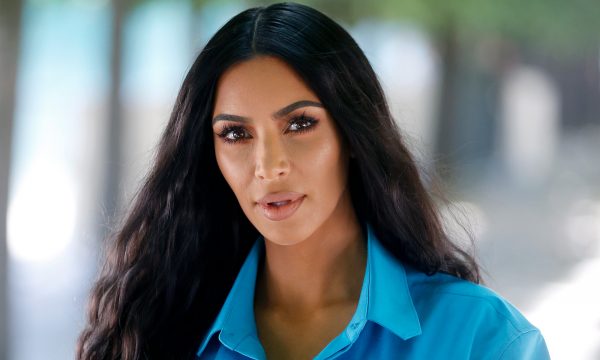 Kim Kardashian kujton ‘jetën e thjeshtë’, kështu dukej si 18-të vjeçare