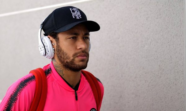 L’Equipe: PSG e gatshme ta lërë Neymarin të largohet