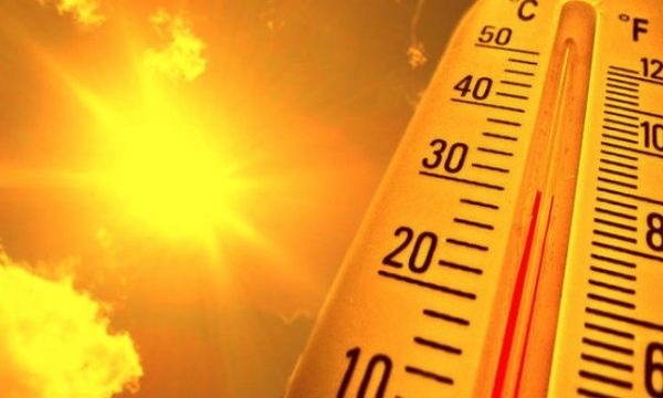 Ky shtet i Europës po ‘digjet’: Temperaturat shkojnë deri në 45 gradë