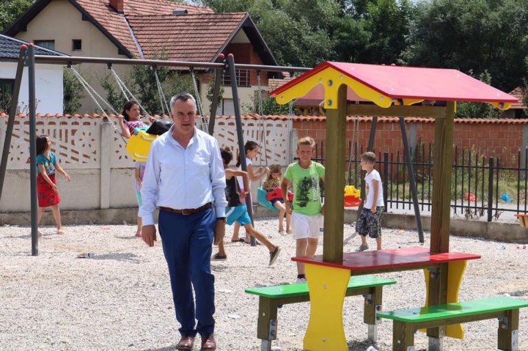 Ka përfunduar këndi i lojrave në fshatin Sllovi
