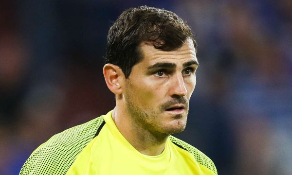 Casillas e braktis futbollin, i bashkohet stafit të Portos shkaku i sulmit në zemër