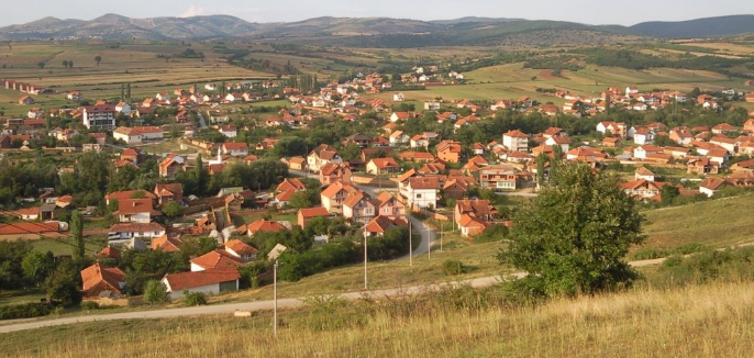 Serbi i arrestuar dje, bëhet fjalë për krimet 15-16.04.1999 në fshatin Sllovi