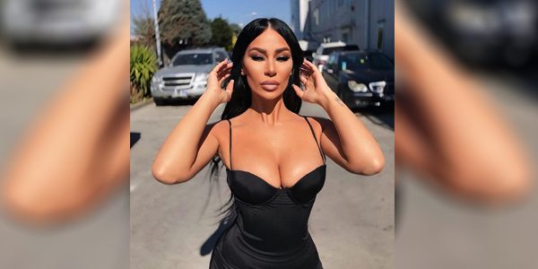 Flaka Krelani “djeg” shtratin me të brendshmet seksi