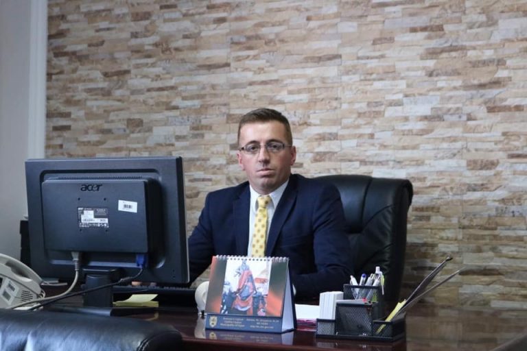Kryesuesi Daut Azemi uron qytetarët me rastin e Festës së Kurban Bajramit