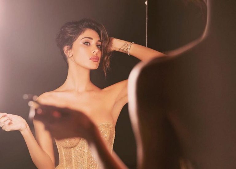 Modelja italiane, sensuale dhe elegante