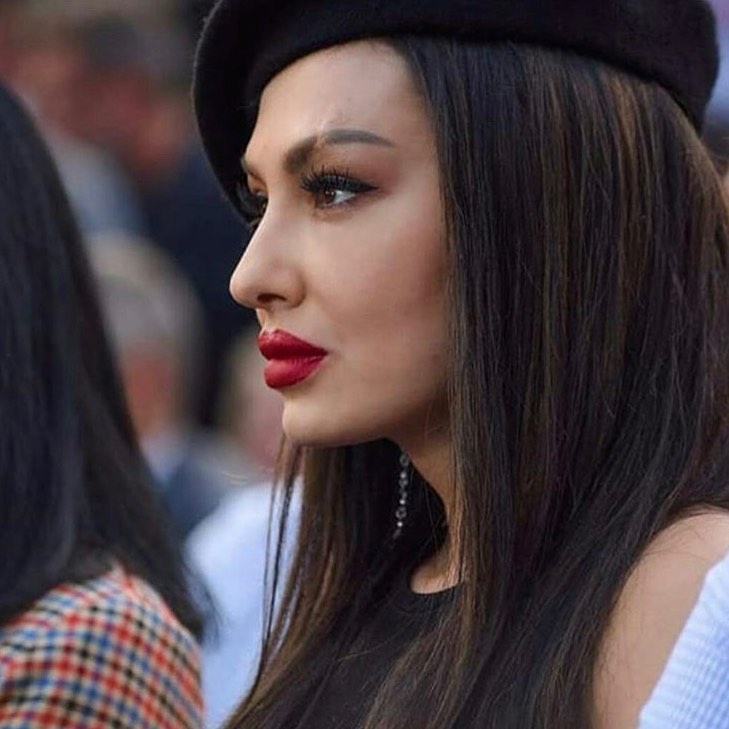 Edhe Adelina Ismajli sot në Lipjan