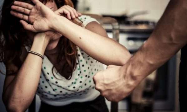 Lipjanasi e rrah gruan e tij, e bënë për spital