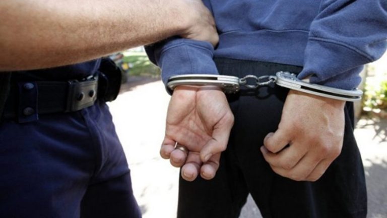 IPK arreston një zyrtar policor të dyshuar për marrje ryshfeti dhe keqpërdorim të detyrës zyrtare