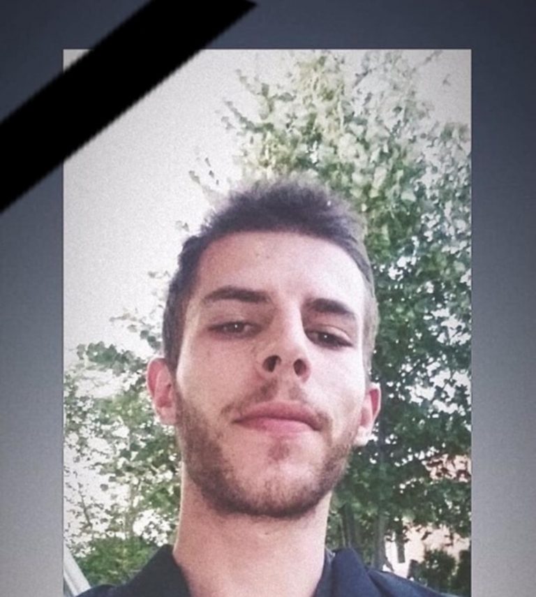 Kryetari i komunës Imri Ahmeti ngushëllon familjen Aliu nga Gadimja me rastin e ndarjes nga jeta të Shqipdonit