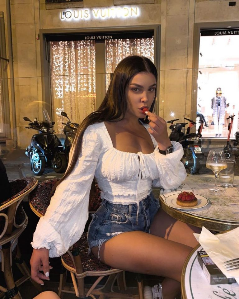 Françeska duket perfekte në Instagramin e saj, por dikush nuk mendon ashtu (Foto)