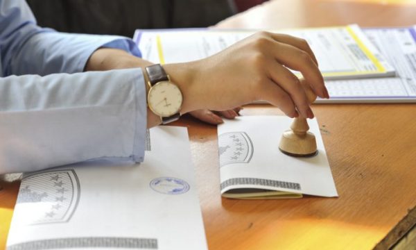 Gara e balotazhit: Blerje e fotografim i votës, falsifikim i dokumentit e kanosje, 21 raste të raportuara në polici