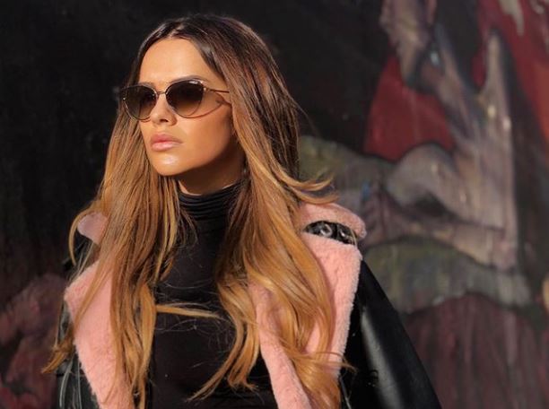 Plot stil dhe elegancë, shkëlqen Ariana Fejzullahu