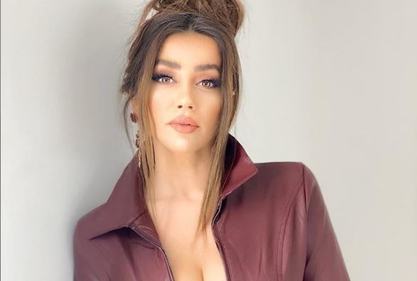 Fotografia, që dëshmon se Arjola s’ka dallim nga modelet!