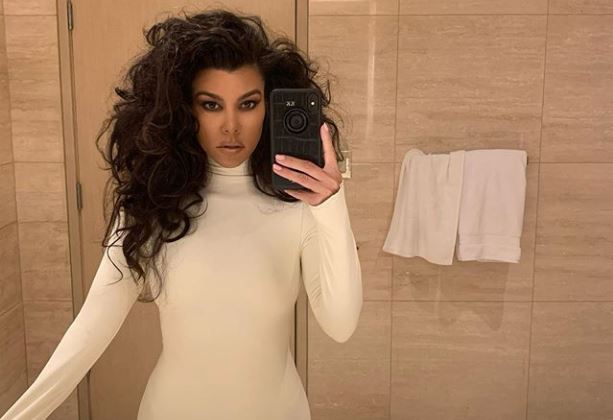 Kourtney Kardashian konkurrente serioze e Kim-it