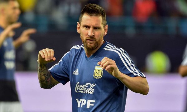 Trajneri i Brazilit: Messi më tha ta mbyllja gojën