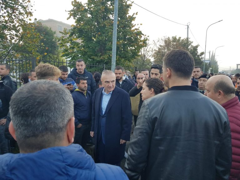 Meta: Situata dramatike, çdo përpjekje për të nxjerrë banorët nga rrënojat