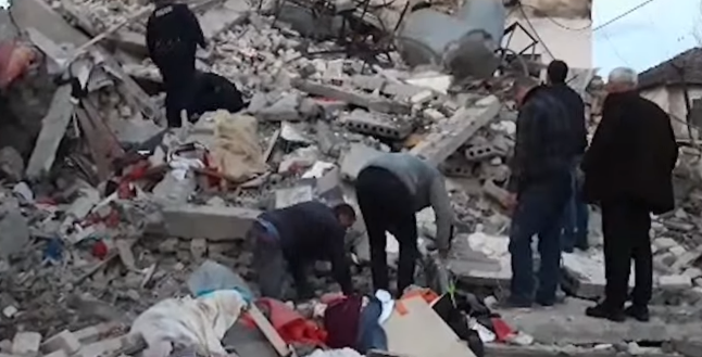 Serbia dhe Mali i Zi nisin nga një skuadër mbështetëse drejt Shqipërisë