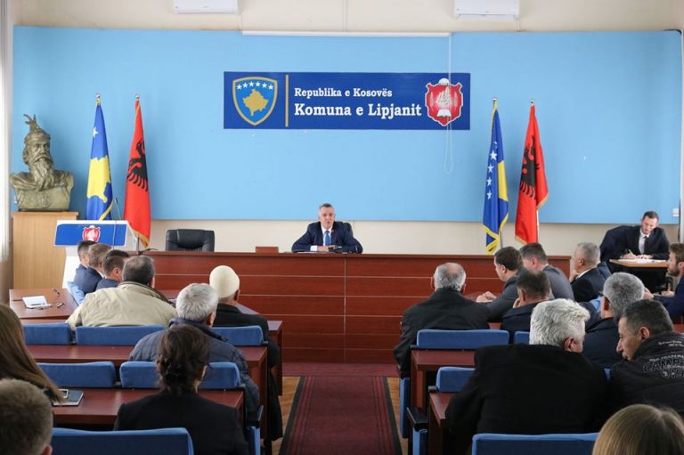 Kryetari Ahmeti ka mbajtur takim publik me qytetarët