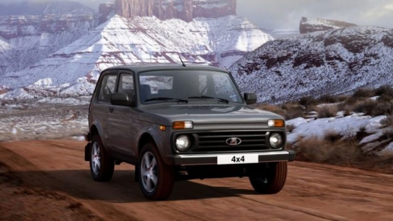 Lada Niva 4×4 që është një nga veturat më të vjetra, vjen me përditësime në pjesën e brendshme