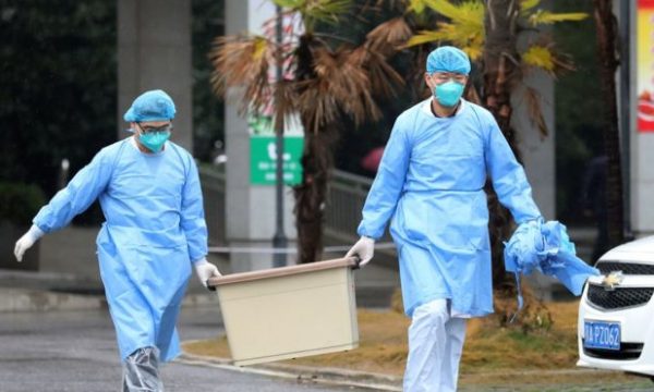 Shënohet viktima e katërt e virusit të ri në Kinë, konfirmohet përhapja mes njerëzve