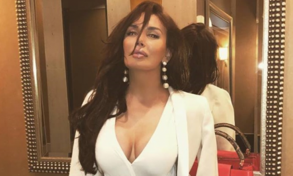 Albërije Hadërgjonaj çmend fansat me foton në bikini