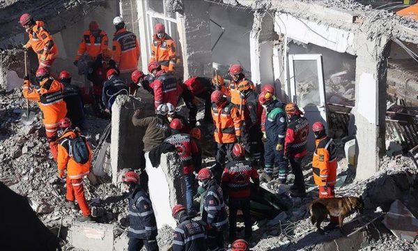 Shkon në 35 numri i të vdekurve nga tërmeti në Turqi