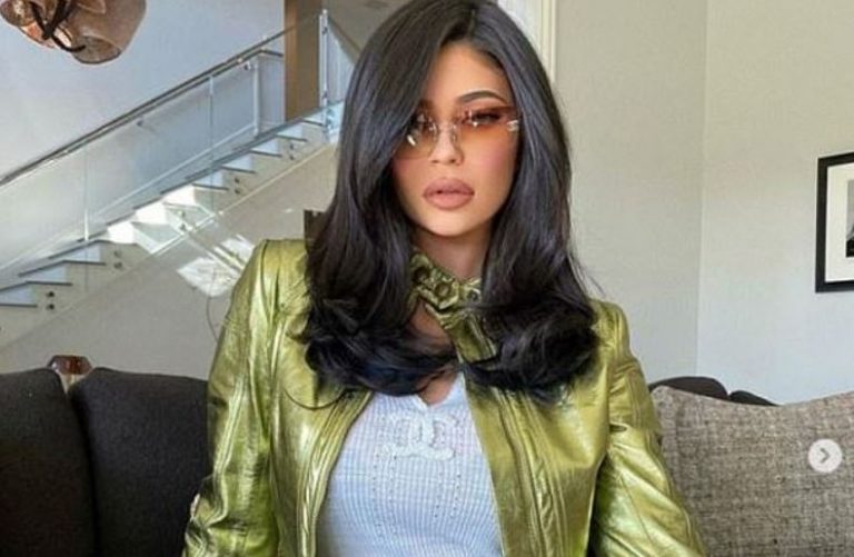 Kylie Jenner me sharm dhe stil prej miliardereje