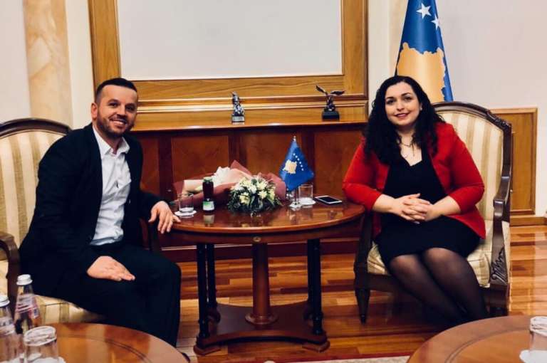 Sopa takon Kryetaren e Kuvendit, Vjosa Osmani