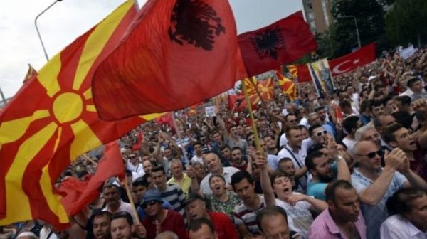 Thyhet akulli, koalicioni i parë parazgjedhor shqiptaro-maqedonas
