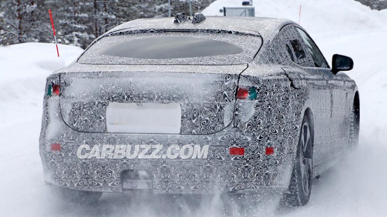 Jaguar ka nisur ta testojë makinën që mbushet me rrymë që do të rivalizojë me Porsche Taycan
