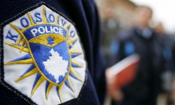 Inspektorati nis hetimet për zyrtarin policor që goditi këmbësoren në Fushë Kosovë