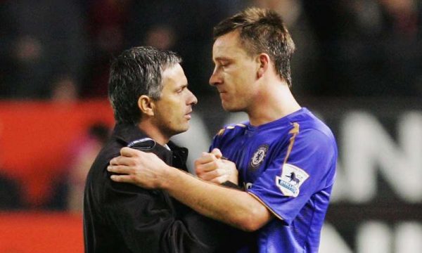 Terry kujton reagimin e lojtarëve kur u shkarkua Mourinho