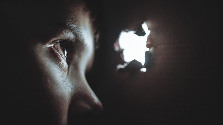 Shkencëtarët suedezë: Ilaçi kundër kancerit ia zvogëlon impulsin pedofilit