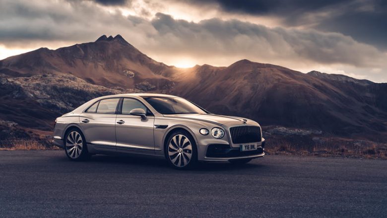 Bentley Flying Spur me ulëset e pasme, më të mira që mund të gjenden në ndonjë makinë