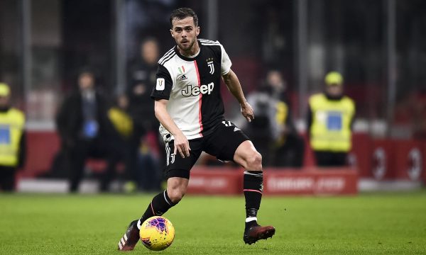Barça insiston për Pjanicin