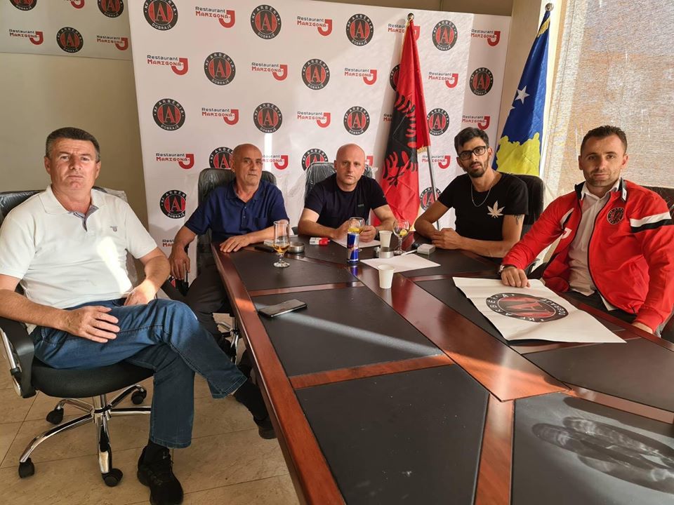 KF Arbëria klubi i sapo inkuadruar në Superligë mbetet pa kryesi