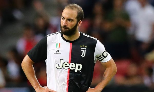Higuain mund të kalojë në Marseille