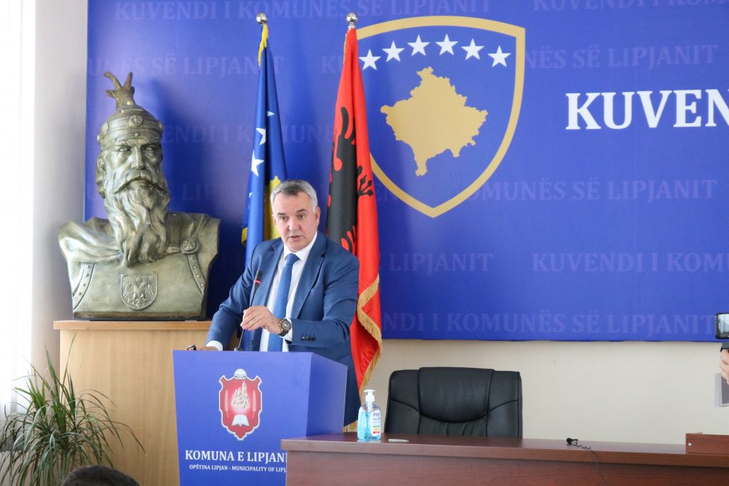 Me propozim të Kryetari Imri Ahmeti do të bëhet ndërtimi i tre shtatoreve – Xhavit Kozhani – Haradin Bajrami – Ruzhdi Shabani