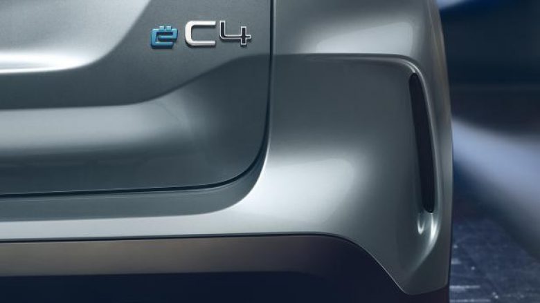 Citroen tregon për herë të parë modelin e ri elektrike ë-C4