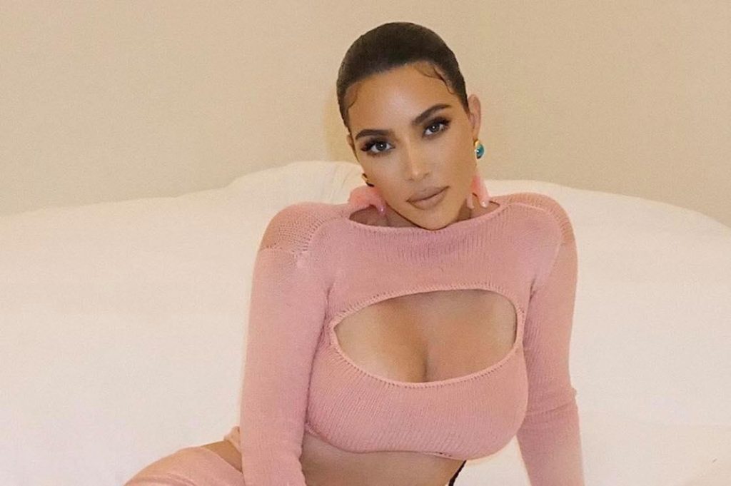 Kim Kardashian nuk di të ndalet, vazhdon me pozat e ‘nxehta’