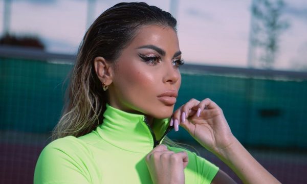 Një teniste seksi si Luana