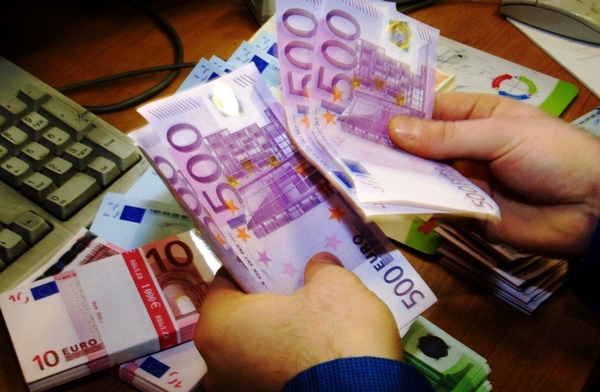 Bankat në Kosovë gjatë pandemisë dhanë kredi 40 milionë euro
