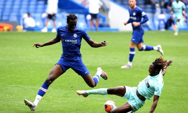Chelsea e fiton miqësoren 7:1, duket plotësisht i gatshëm për rikthimin e Premierligës