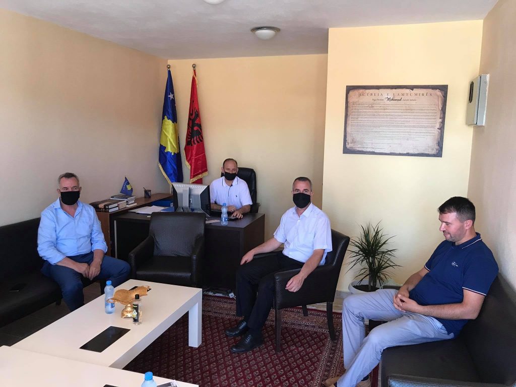 Kryetari Ahmeti takon krerët e KBI-Lipjan