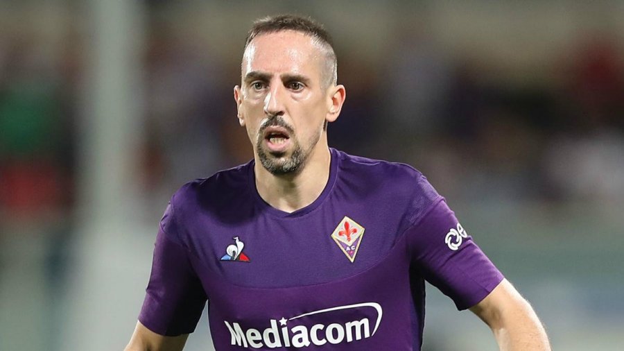 Ribery fton Gotzen dhe Mandzukicin te Fiorentina