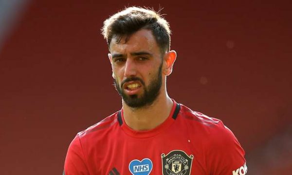 Mourinho thumbon Fernandesin për rekordin e penalltive në United