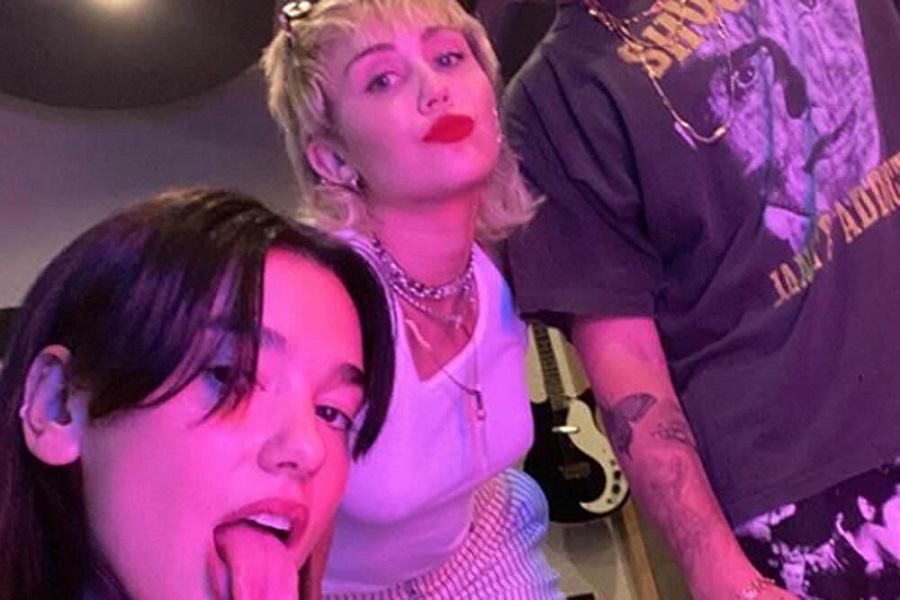 Dua Lipa në duet me Miley Cyrus?