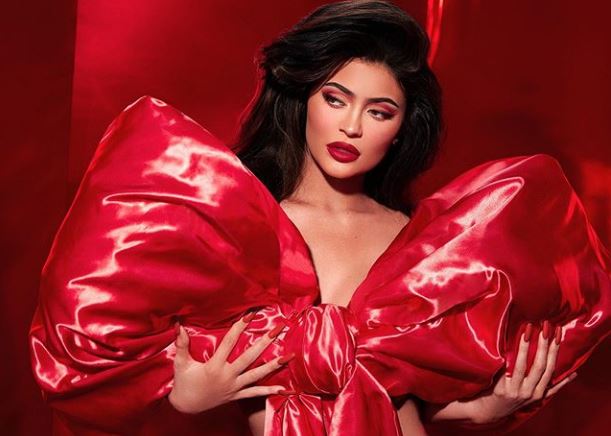 Kylie thjesht shkëlqen, bukuria e saj mendjen ua merr
